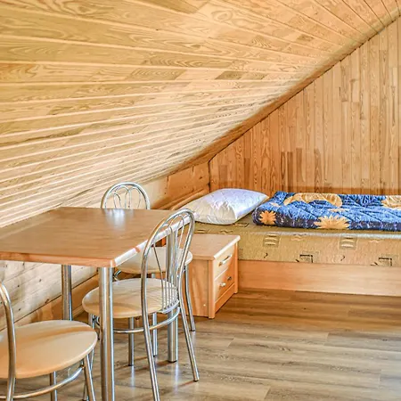 Holiday home Gorgeous In With Kitchen
