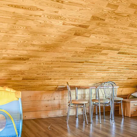 2 Bedroom In Casa vacanze Mścice