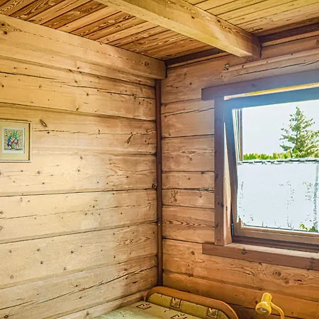 2 Bedroom In Casa vacanze *